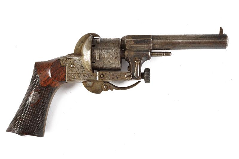 Revolver a spillo