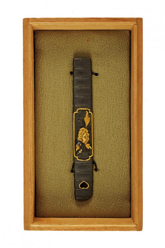 Fine kozuka con fiori