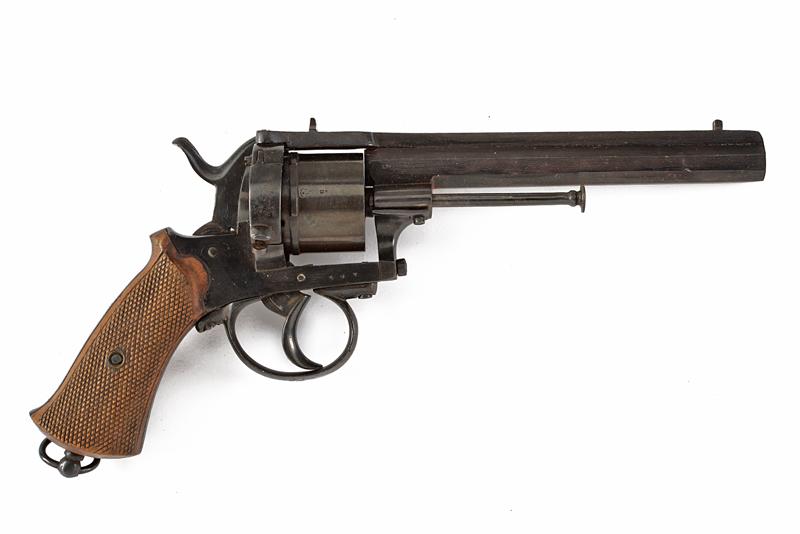 Revolver a spillo