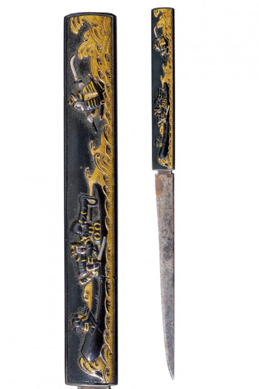 Kozuka con kogatana