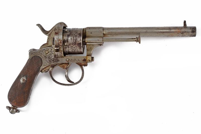 Revolver a spillo