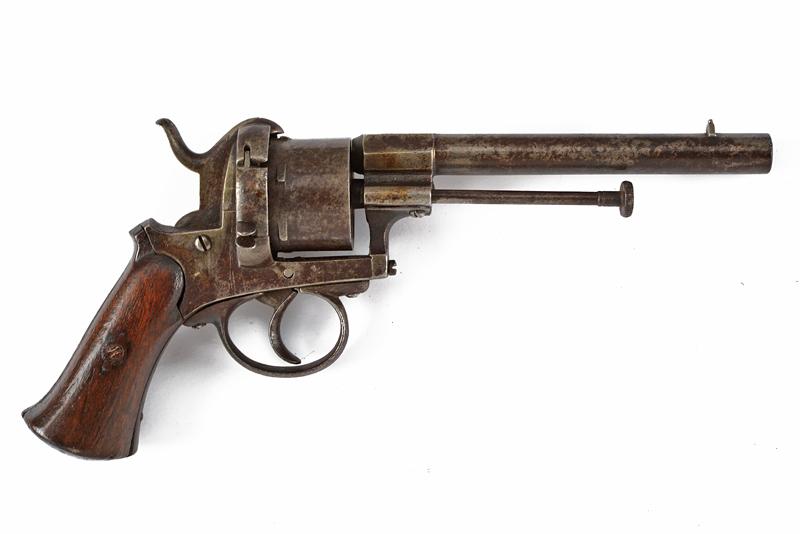 Revolver a spillo