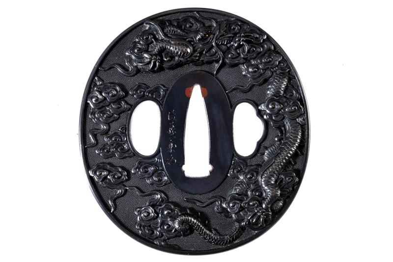 Bella tsuba firmata Goto Ichijo