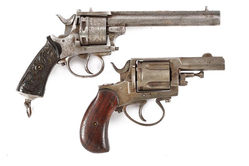 Lotto di due revolver a percussione centrale