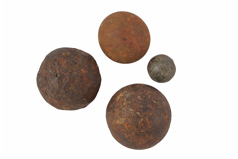 Quattro palle da cannone