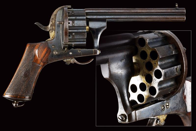 Raro revolver a spillo a venti colpi e canne sovrapposte