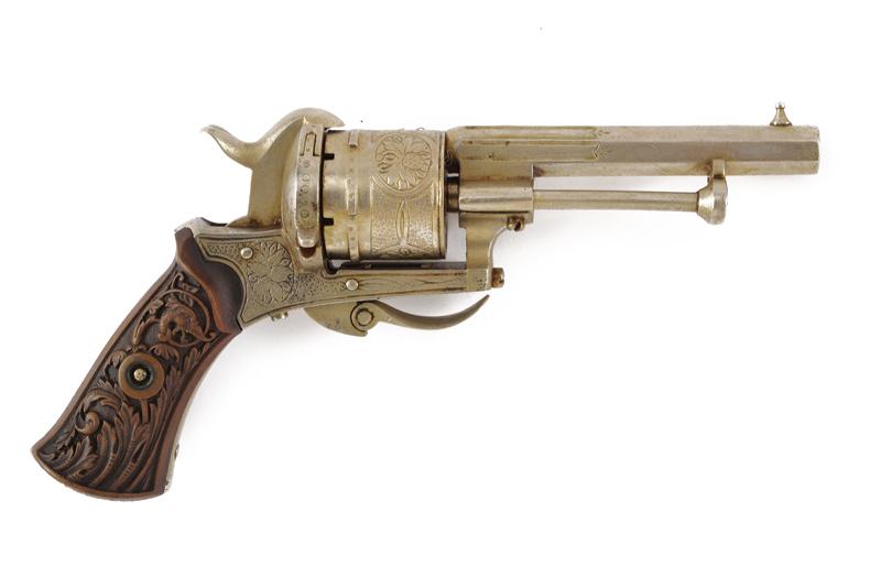 Revolver a spillo inciso