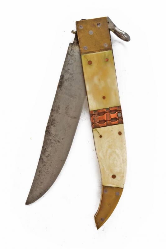Grande coltello pieghevole