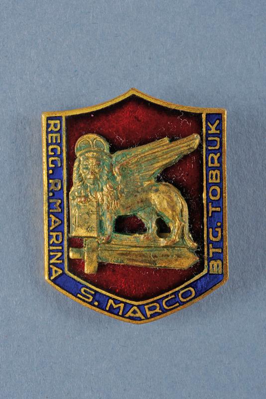 Raro distintivo del battaglione Tobruk del reggimento di fanteria Regia Marina San Marco
