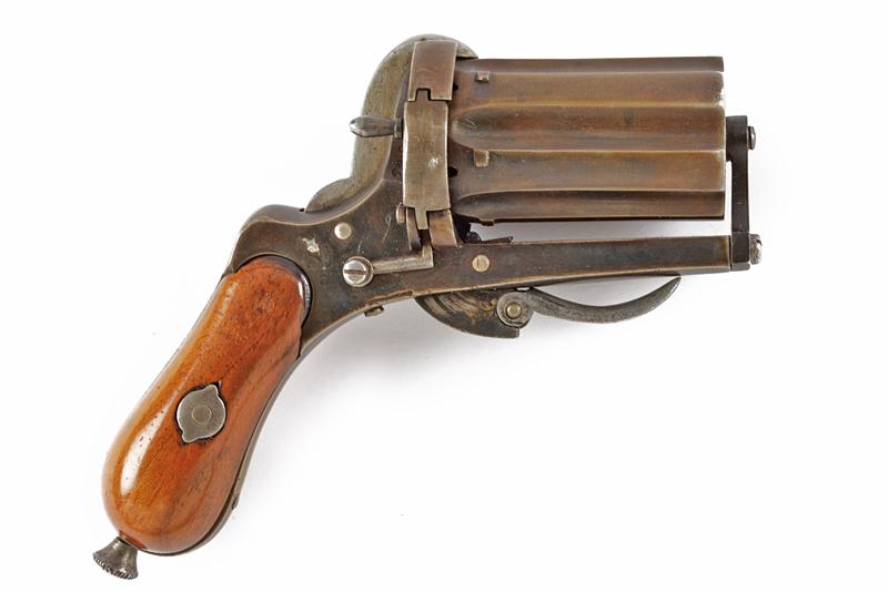 Pepperbox revolver a spillo