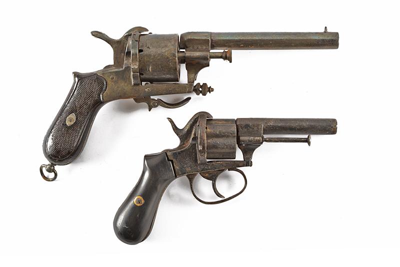 Lotto di due revolver a spillo