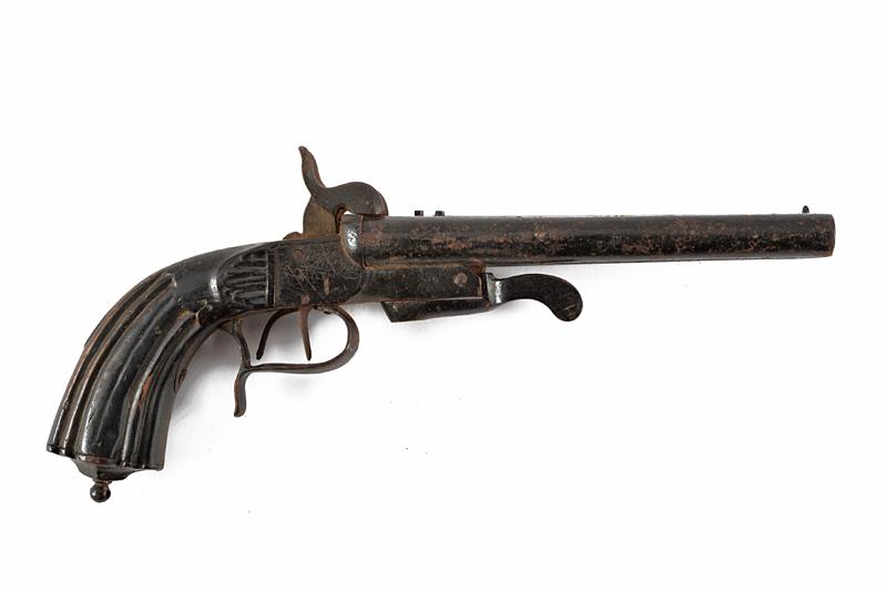 Pistola a spillo a due canne