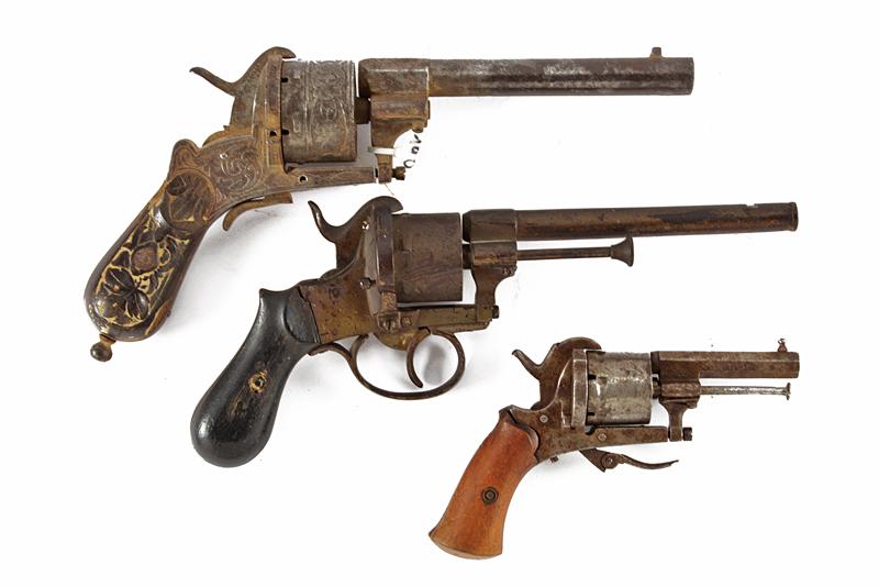 Lotto di tre revolver a spillo