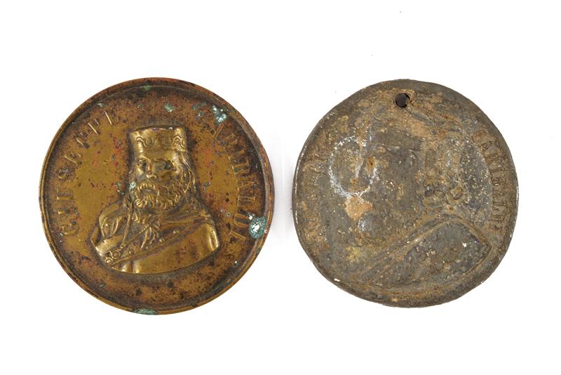 Lotto di due medaglie di Garibaldi
