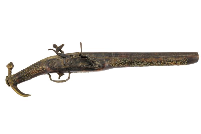 Pistola a pietra focaia con martello d'armi