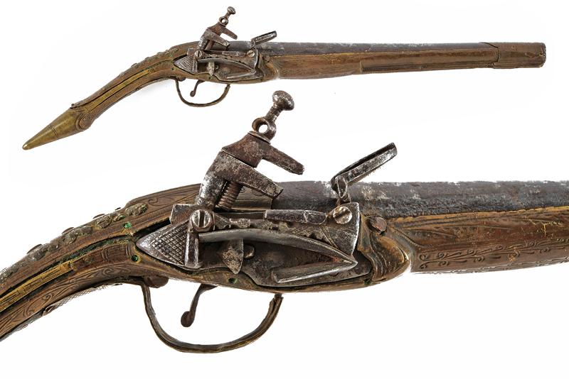 Pistola alla morlacca a pietra focaia
