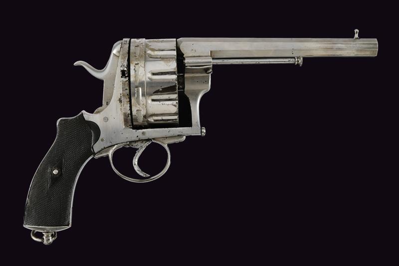 Bel revolver a spillo a dodici colpi