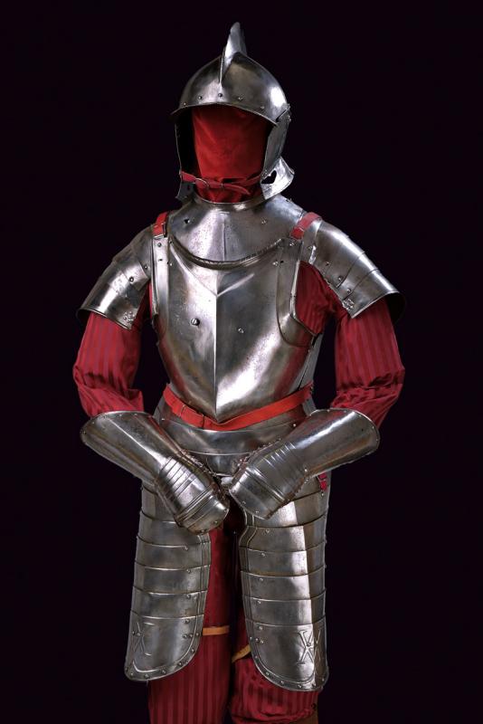 Interessante corsaletto composito da uomo d'arme