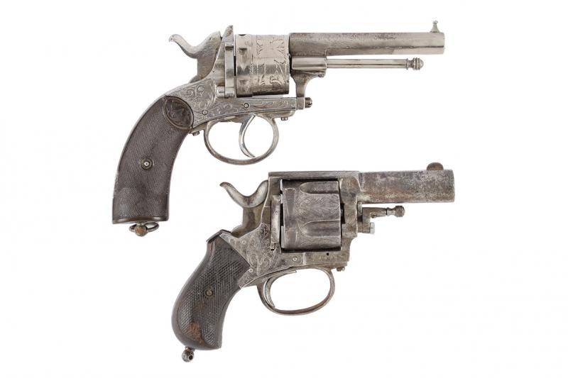 Lotto di due revolver a percussione centrale