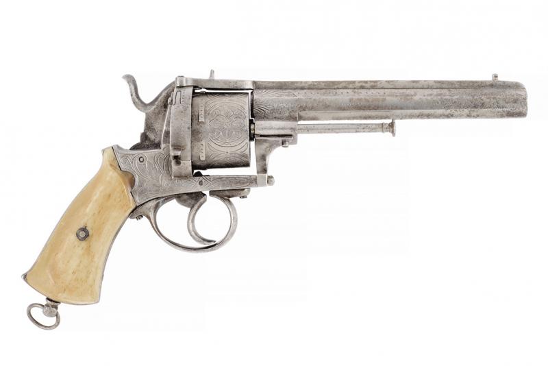Revolver a spillo