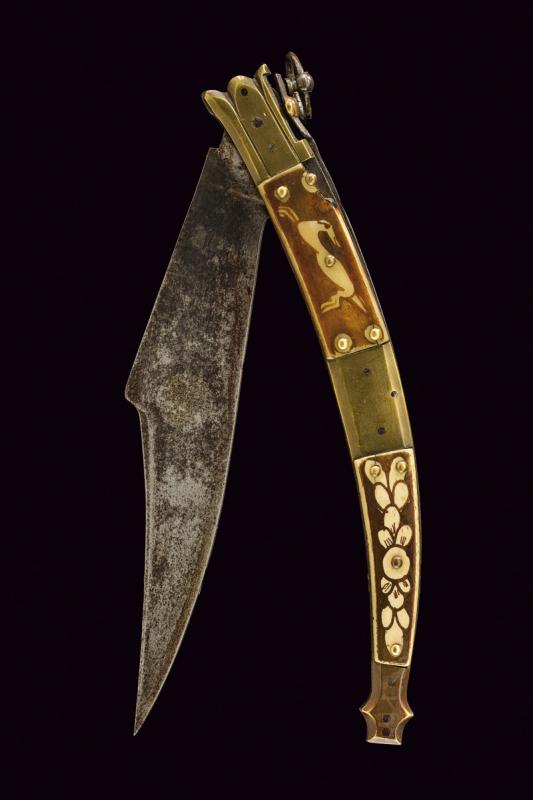 Coltello pieghevole tipo navaja