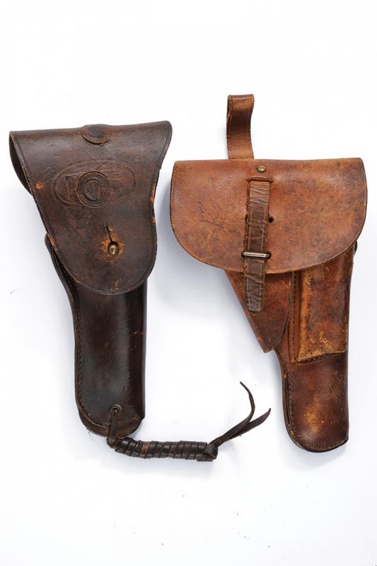 Lotto di due fondine