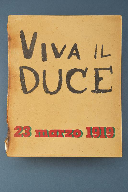 "VIVA IL DUCE"
