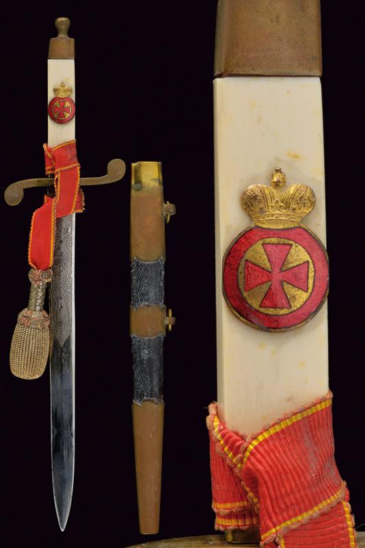 Kortik (pugnale) di marina con ordine di Sant'Anna e dragona