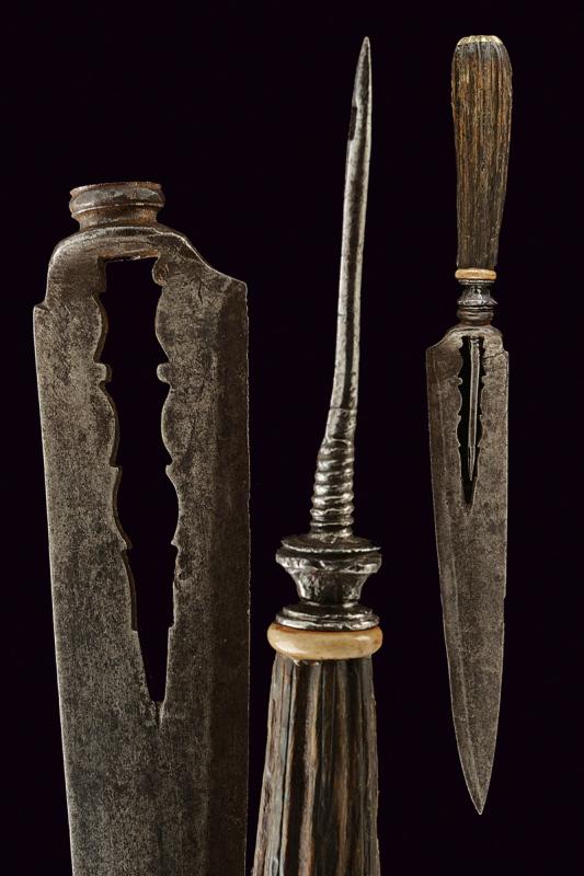 Coltello con passacorda