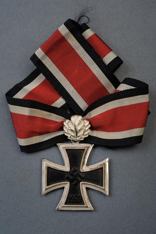 Croce di Cavaliere della Croce di Ferro 1939 con foglie di quercia