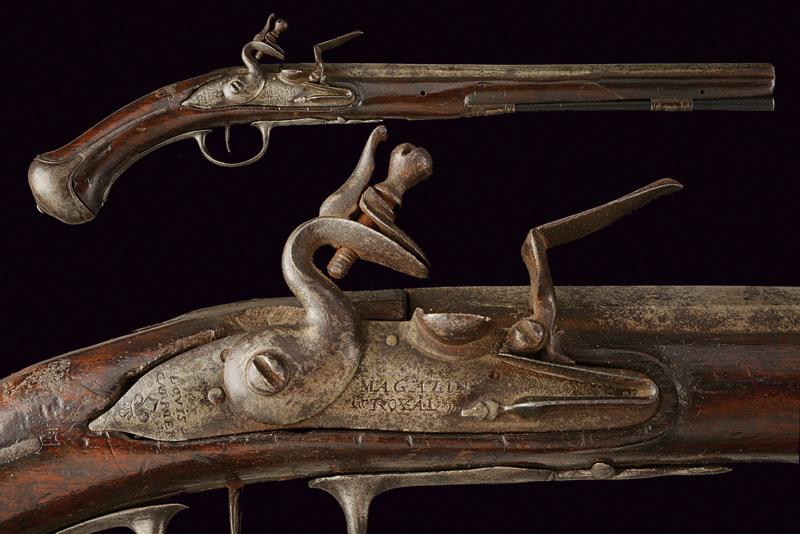 Rara pistola militare a pietra del Magazin Royal firmata Carrier