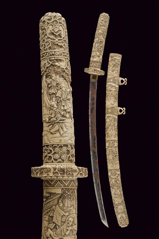 Wakizashi decorato ad intaglio