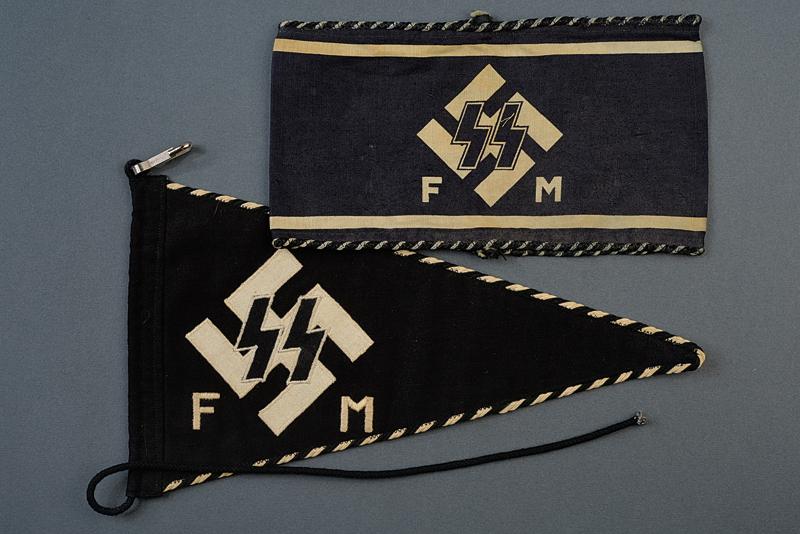 Nastro da braccio e bandierina "FM"