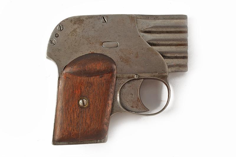 Pistola retrocarica a quattro canne sovrapposte