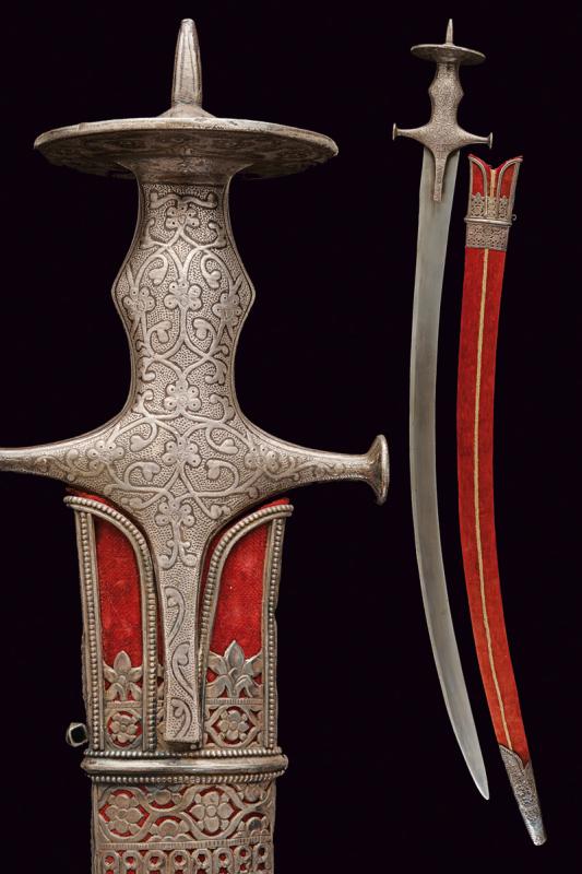 Tulvar con decorazioni in argento