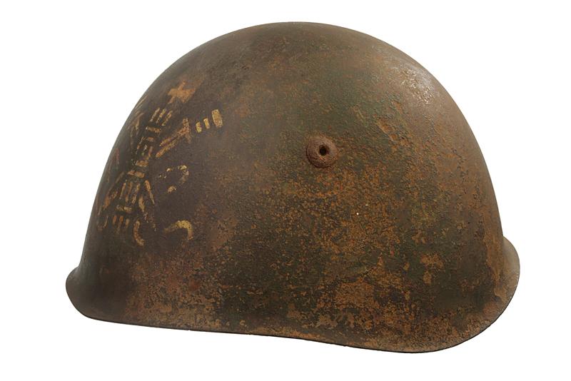 Elmetto Mod. 1933 con fregio della Legione Autonoma Mobile Ettore Muti