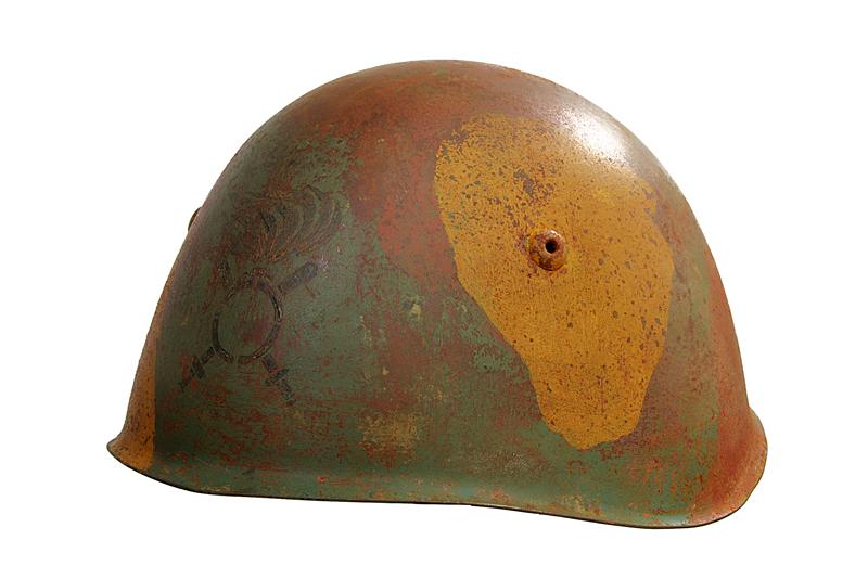 Elmetto Mod. 1933 con fregi dei RAP