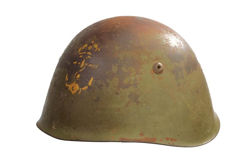 Elmetto Mod. 1933 con fregio dell'incrociatore corazzato San Giorgio