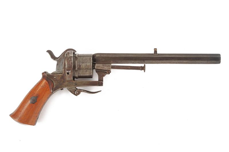 Revolver a spillo