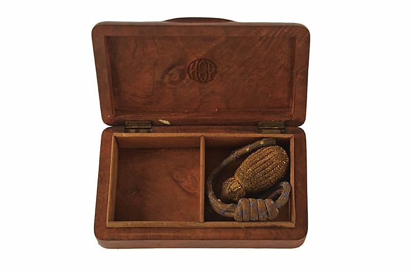 Scatola da cigarette in legno con stemma