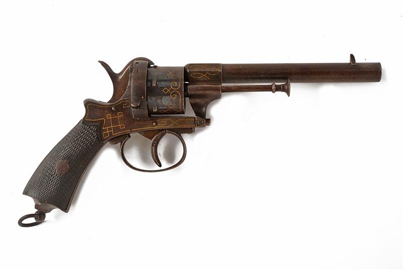 Revolver a spillo