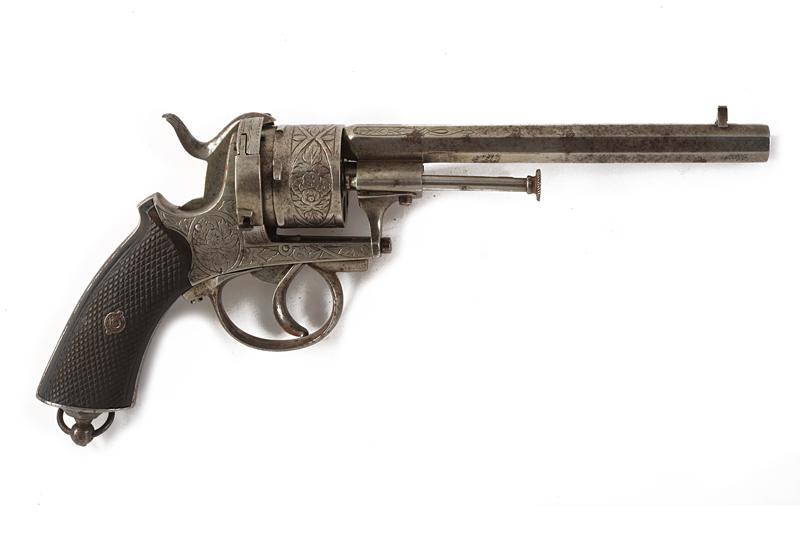 Revolver a spillo