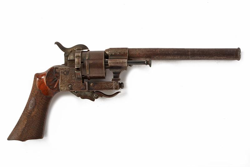 Revolver a spillo