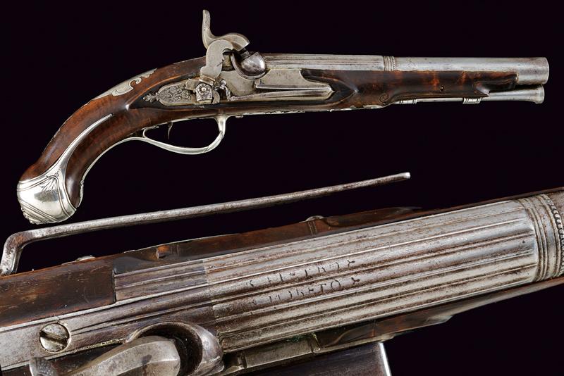 Interessante e rara pistola a luminello alla micheletta con fornimenti in argento