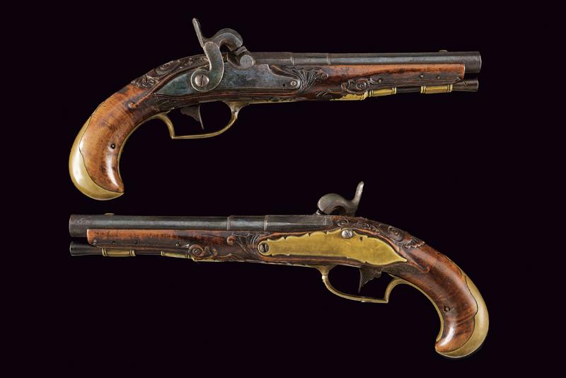 Paio di pistole ridotte a luminello