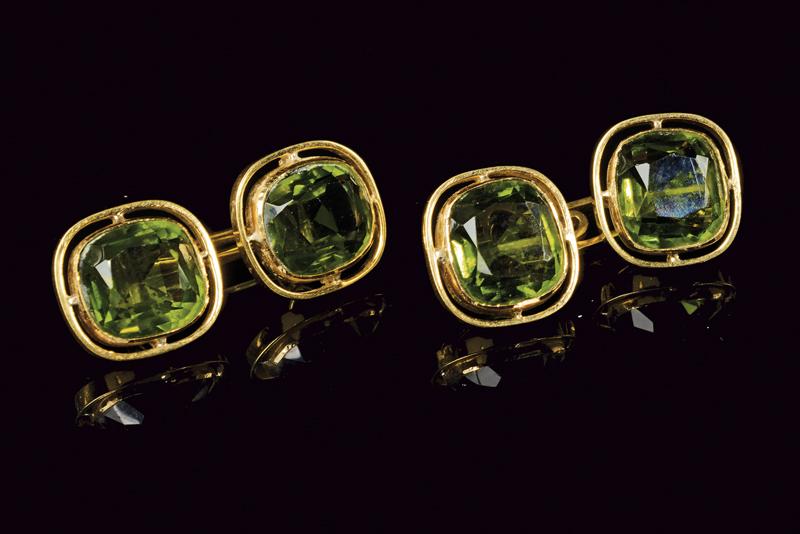 Polsini da camicia in oro con zirconi verdi