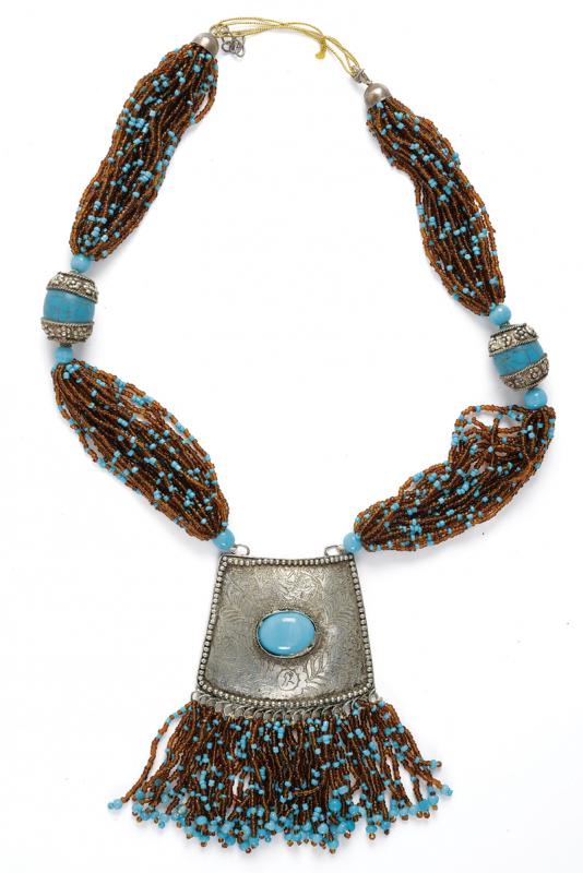 Collana etnica