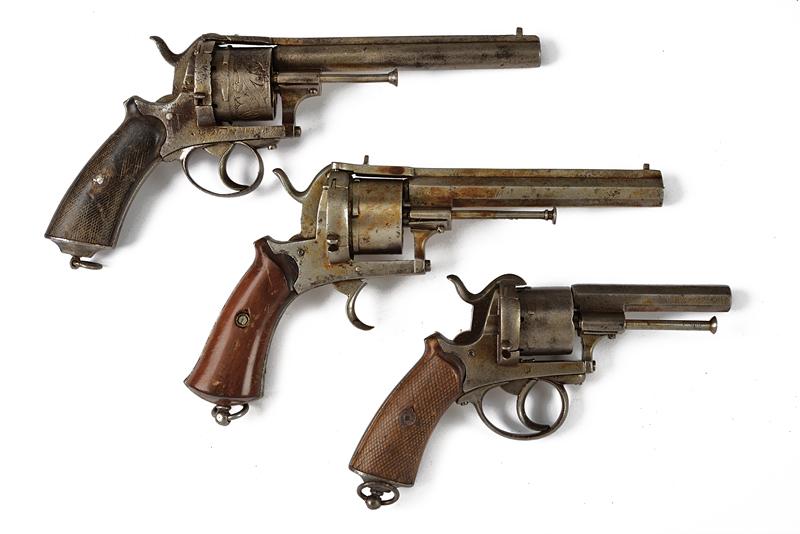 Lotto di tre revolver a spillo