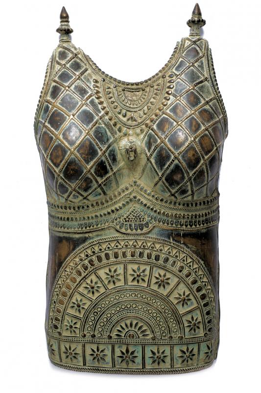 Bella replica di un pettorale all'antica in bronzo, da donna