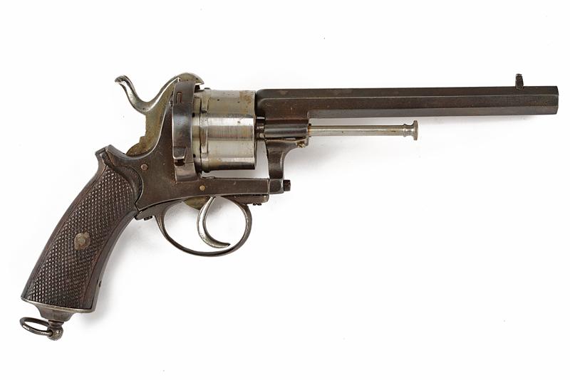 Revolver a spillo